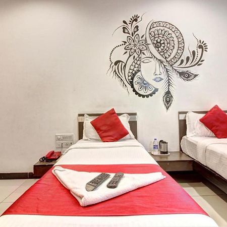 Hotel Sunshine Airport Мумбаї Екстер'єр фото