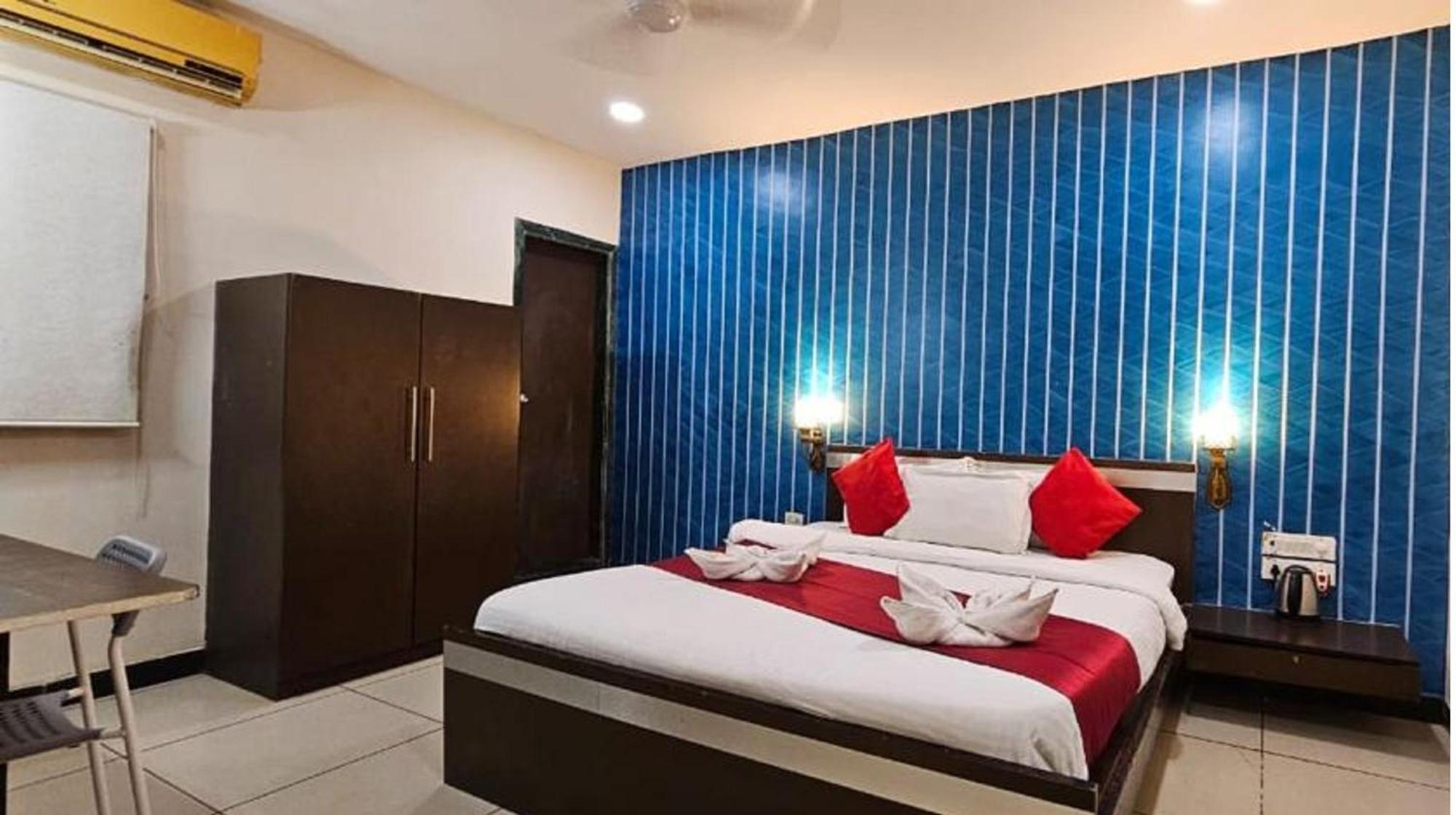 Hotel Sunshine Airport Мумбаї Екстер'єр фото