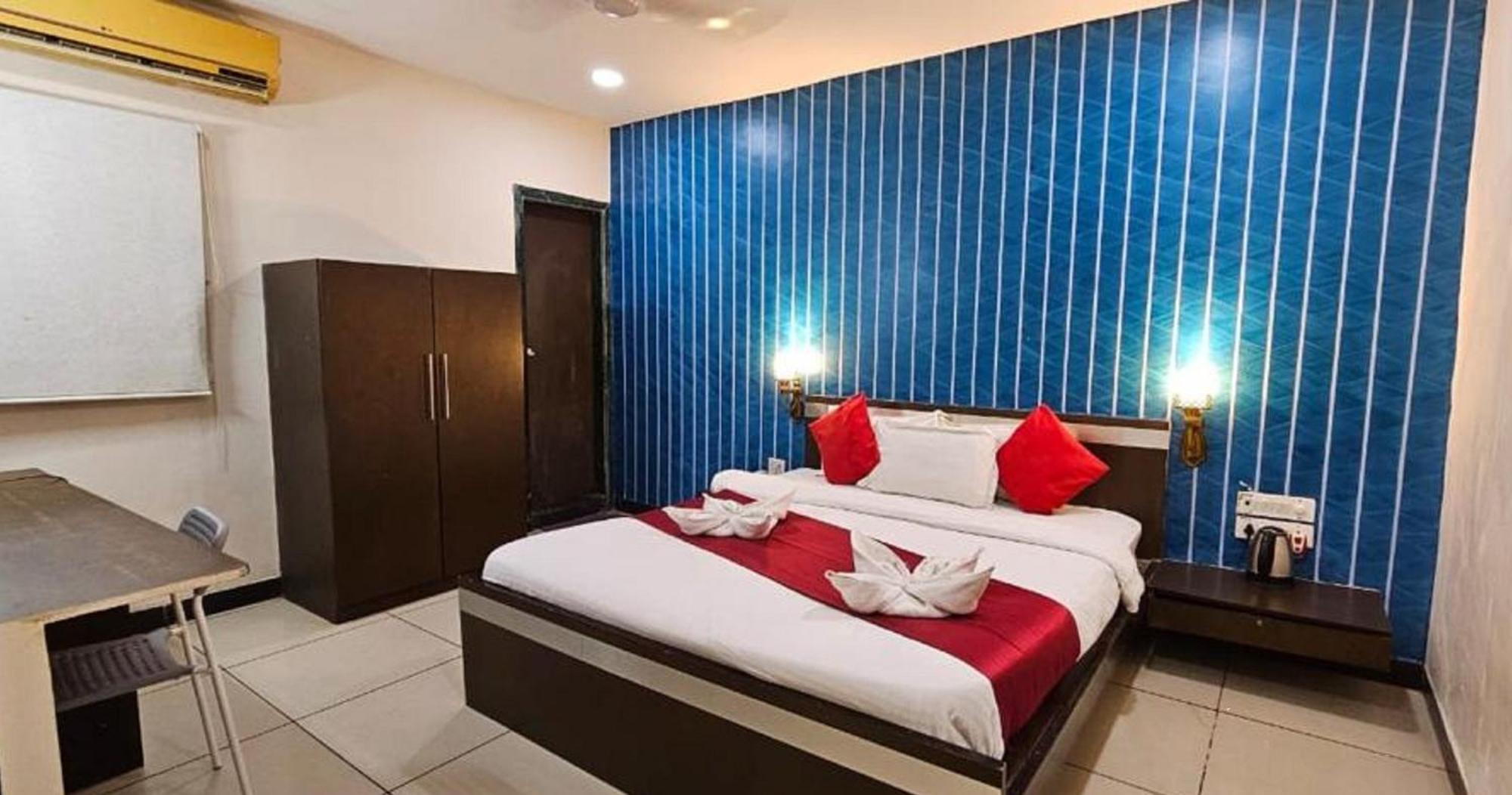 Hotel Sunshine Airport Мумбаї Екстер'єр фото