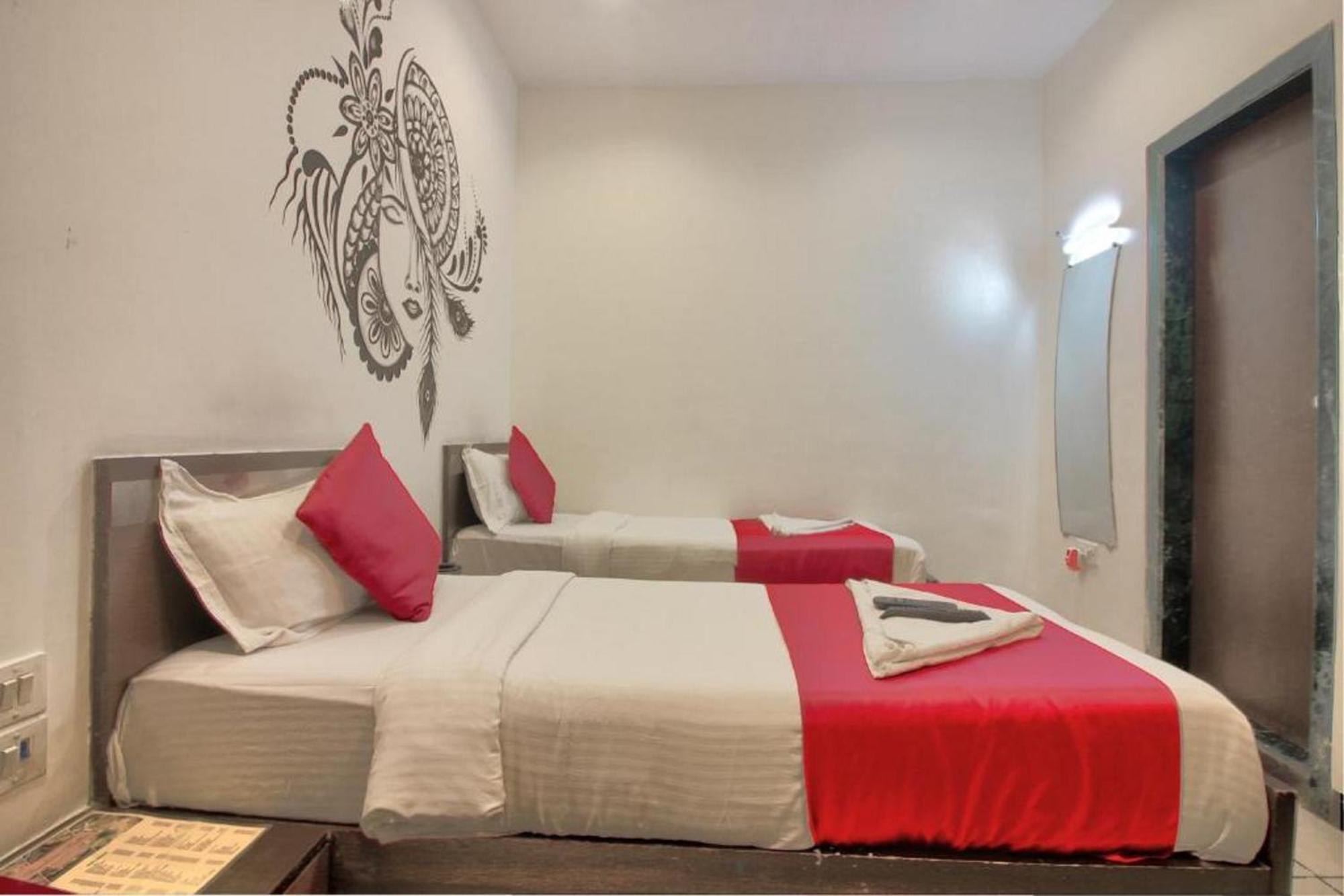 Hotel Sunshine Airport Мумбаї Екстер'єр фото