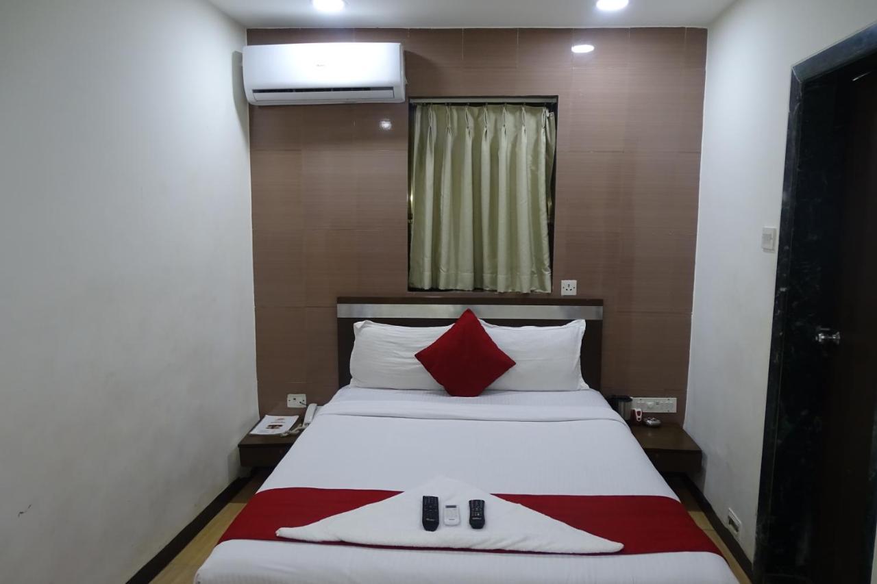 Hotel Sunshine Airport Мумбаї Екстер'єр фото