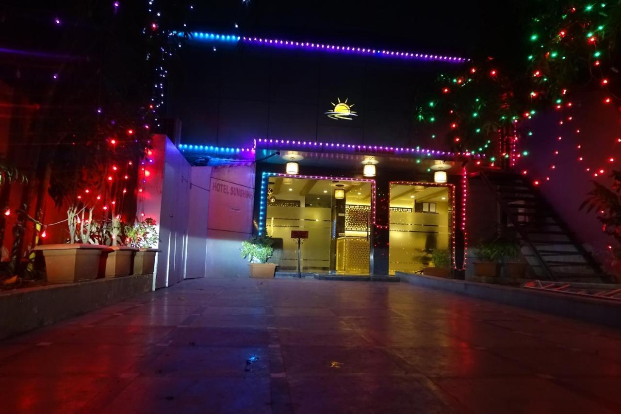 Hotel Sunshine Airport Мумбаї Екстер'єр фото
