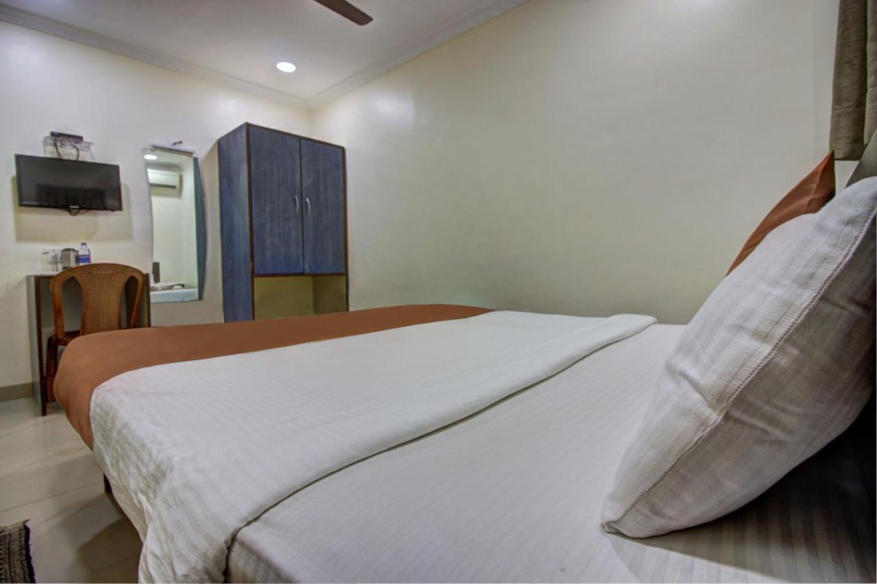 Hotel Sunshine Airport Мумбаї Екстер'єр фото